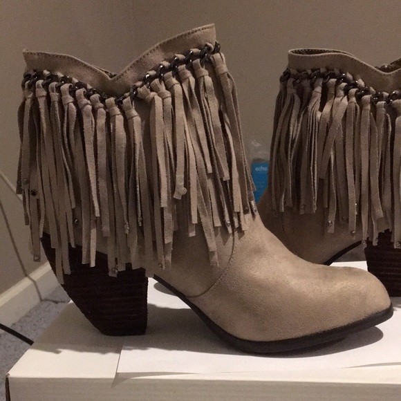 NIB Not Rated Ayita Light Taupe 10 - Picture 2 of 10